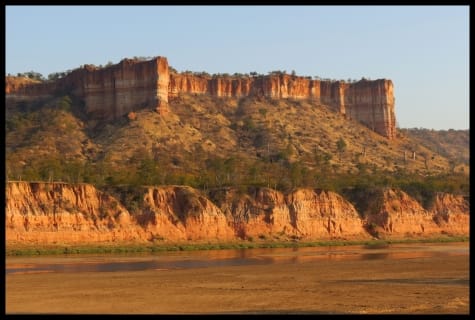 gonarezhou cliffs