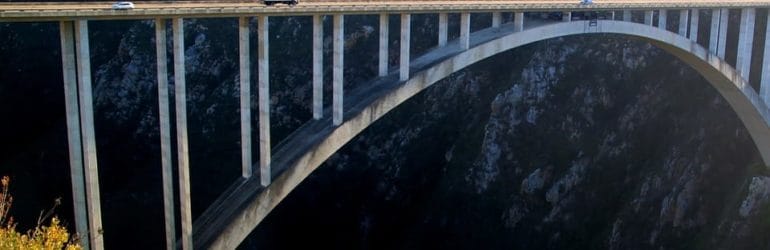 Bloukrans Bridge Bungy jumps