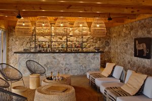 Namiri Plains Bar