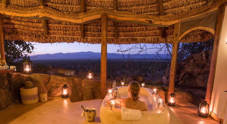 Elsa’s Kopje Meru Bathroom