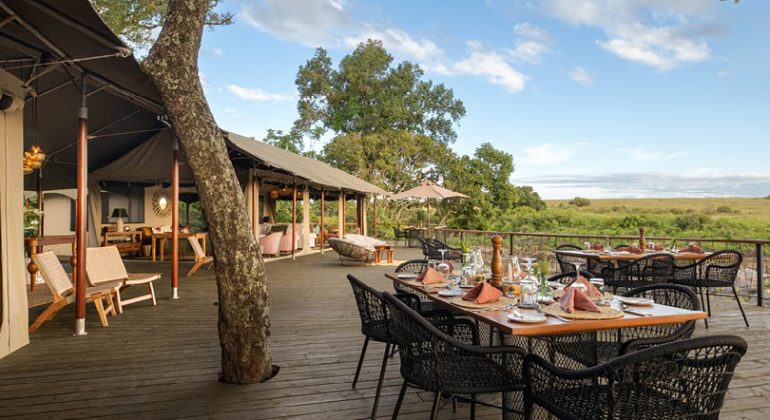 Rekero Camp Deck Dining