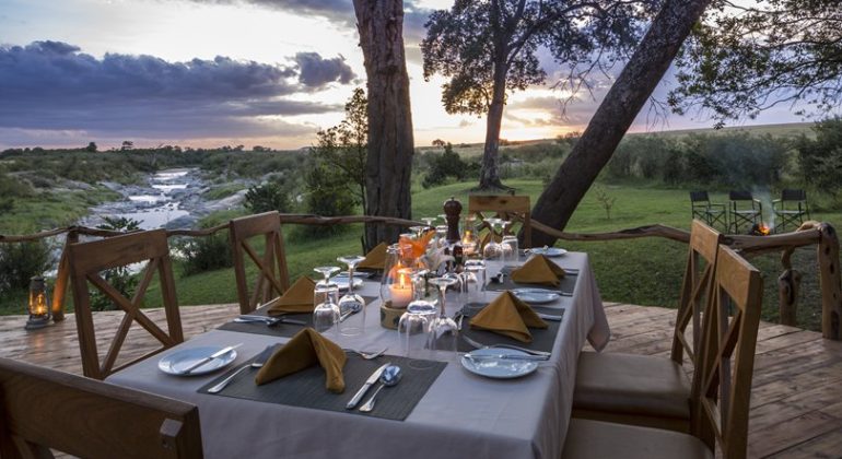 Rekero Camp Deck Dining
