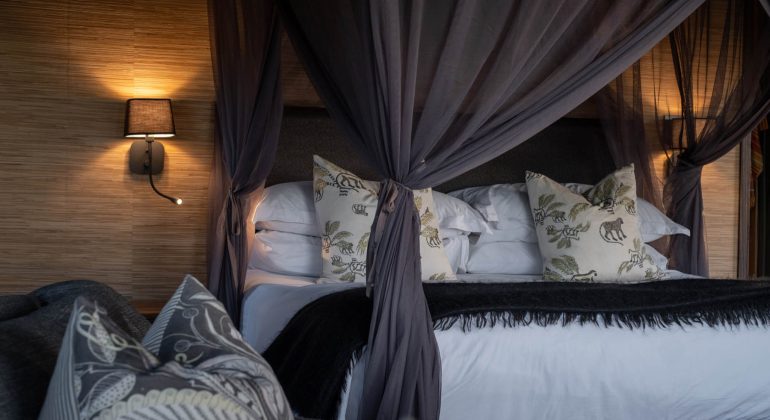 Hillsnek Safari Camp Room