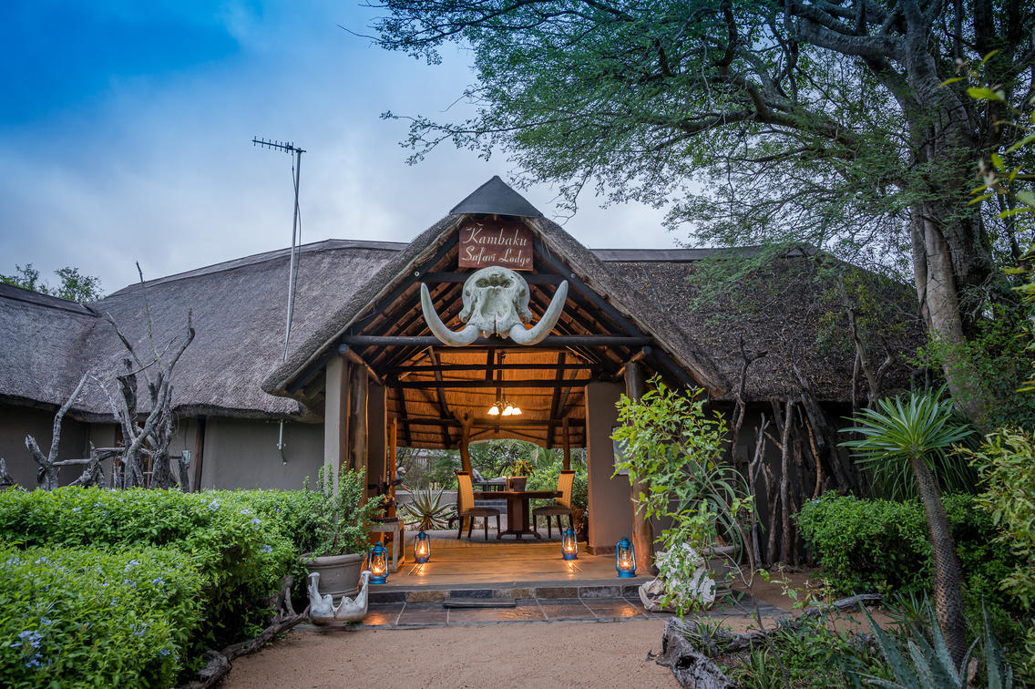 Kambaku Safari Lodge Entrance