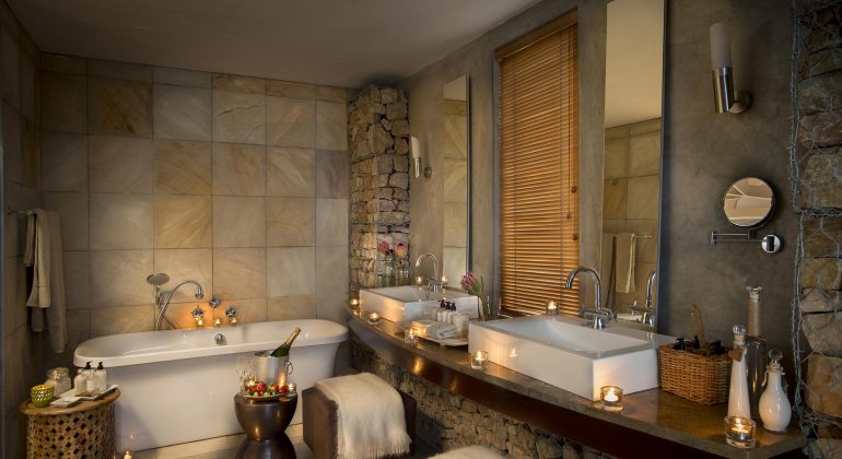 Kwandwe Ecca Lodge Bathroom