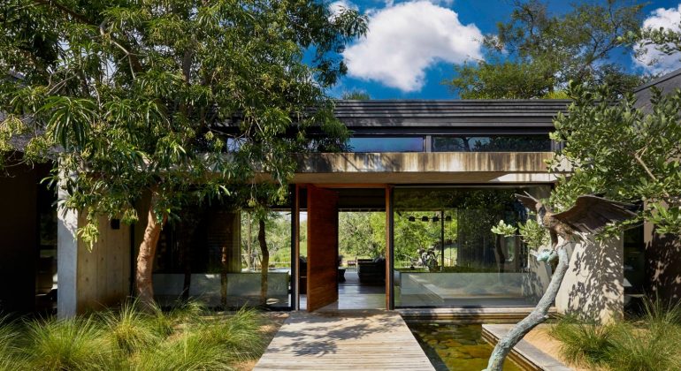 Lion Sands Fish Eage Residence Entrance
