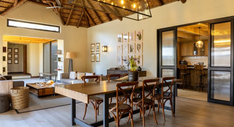 Lion Sands Hinkwenu Residence Dining