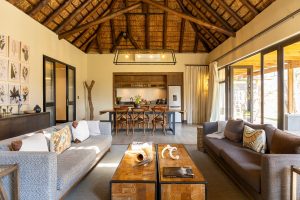 Lion Sands Hinkwenu Residence Main Area