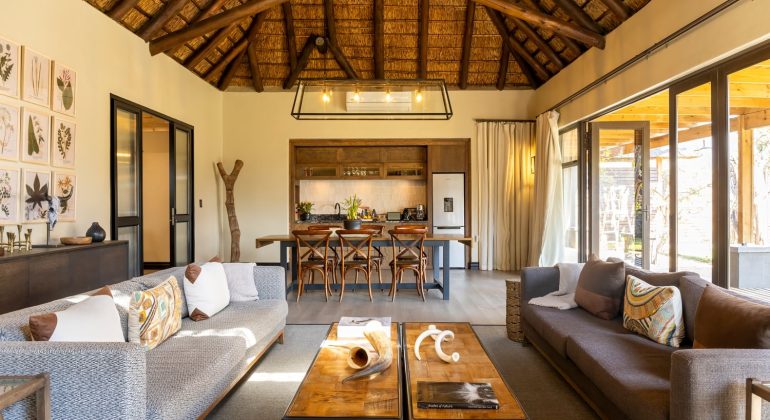 Lion Sands Hinkwenu Residence Main Area