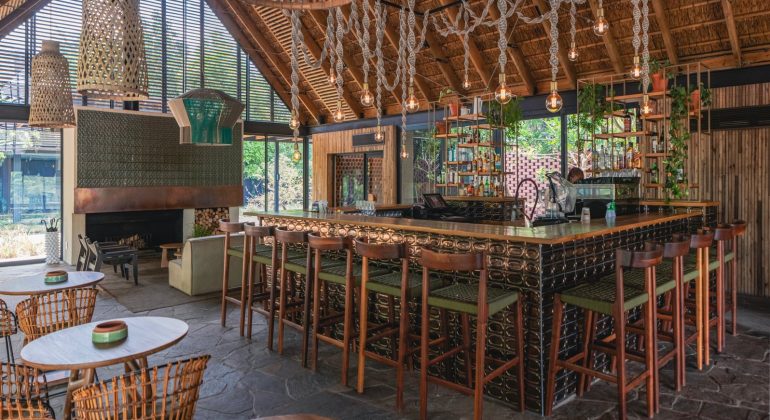 Lion Sands River Lodge Bar