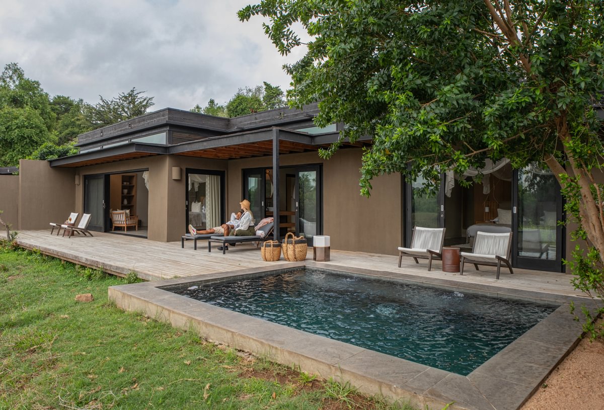 Lion Sands River Lodge Poolside