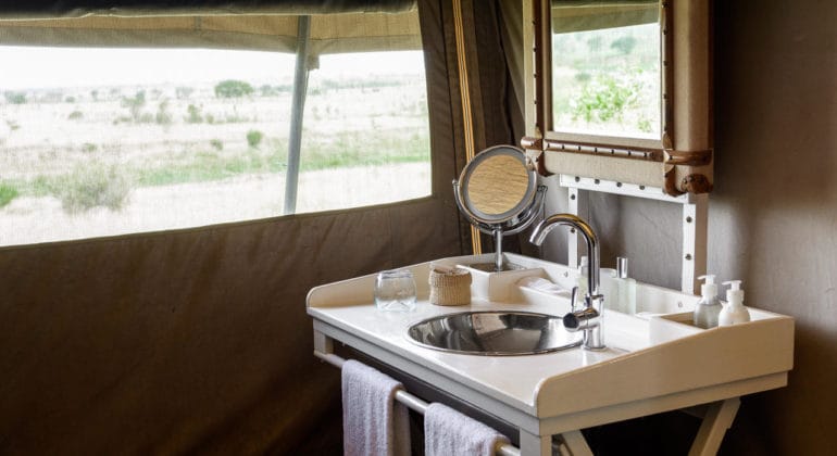 Mara River Tented Camp Washroom