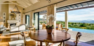 Owners Lodge Lounge