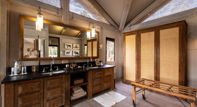 Abu Camp Bathroom