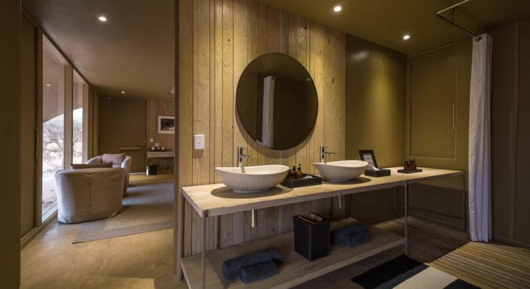 Hoanib Skeleton Coast Bathroom