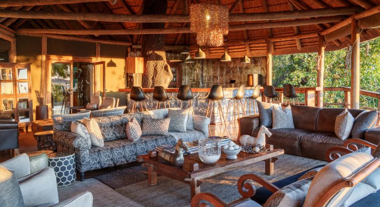 Kwetsani Lounge