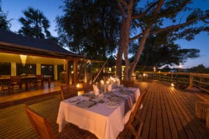 Pelo Camp Outdoor Dining