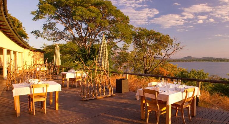Pumulani Lodge Dining