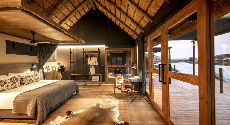 Serra Cafema Rooms