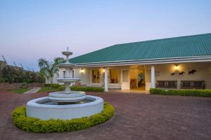 Batonka Guest Lodge Entrance