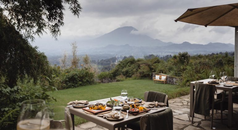 Sabyinyo Outdoor Dining