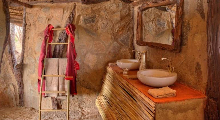 Saruni Rhino Bathroom