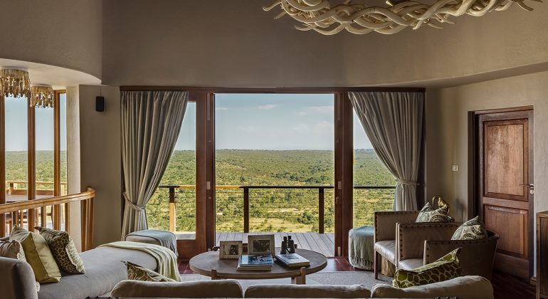 Ulusaba Cliff Lodge Lounge Area