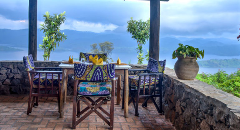 Virunga Lodge Sitting