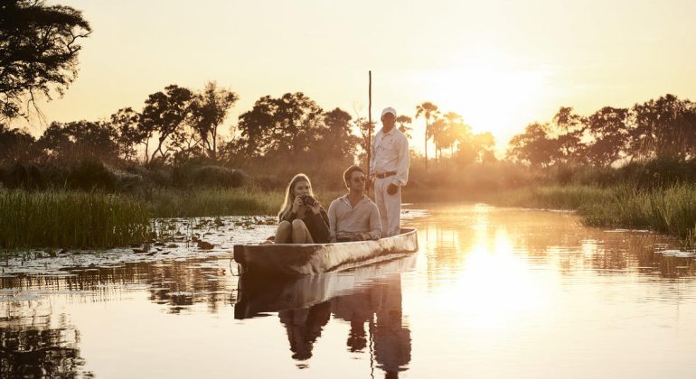 Baines Lodge Mokoro