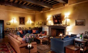 Deloraine House Lounge