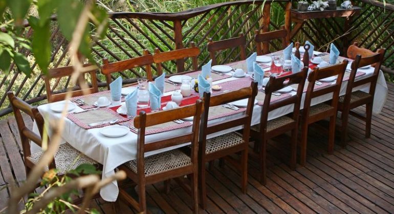 Desert Lodge Dining