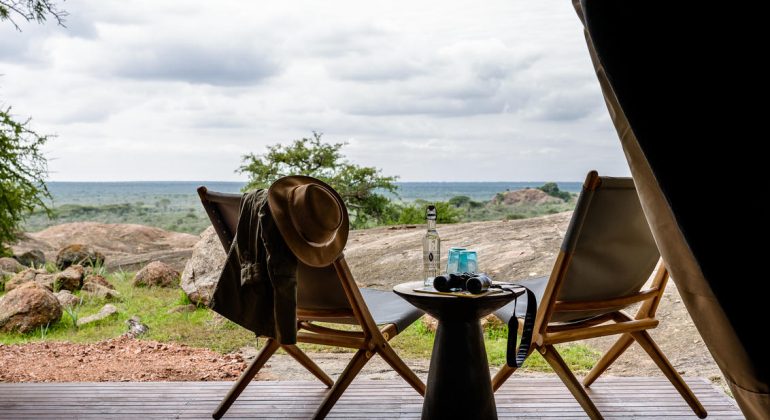 Kichakani Serengeti Camp Deck