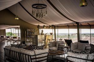 Kichakani Serengeti Camp Lounge And Bar