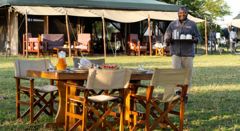 Mara Under Canvas Outdoor Dining