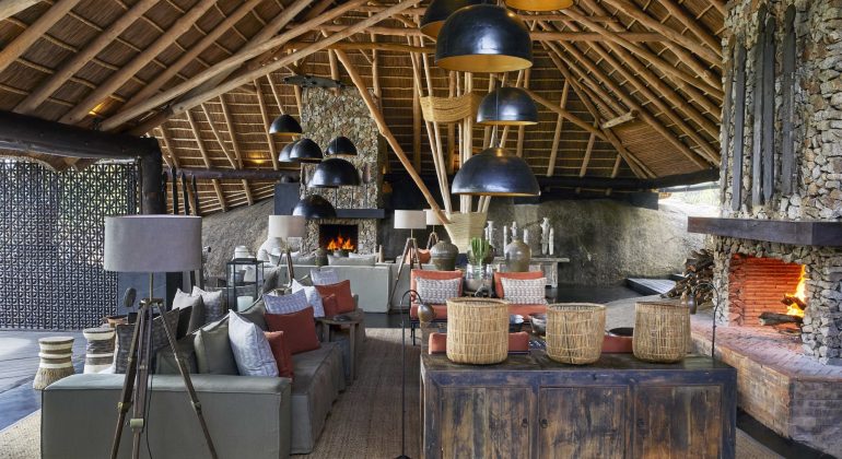Mwiba Lodge Lounge
