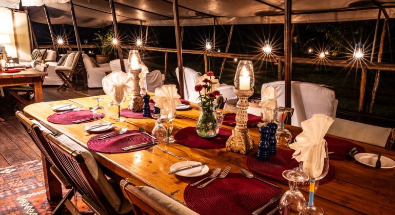 Offbeat Mara Camp Dining