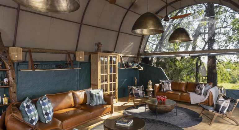 Okuti Camp Lounge