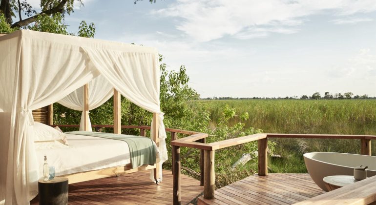 Sanctuary Baines’ Camp Sky Bed Star Bath