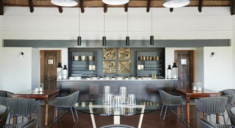 Sanctuary Chobe Chilwero Lodge Bar