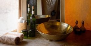 Serengeti South Bathroom Details