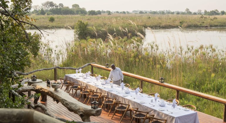 Shinde Deck Dining