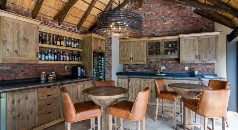 Shumbalala Game Lodge Dining