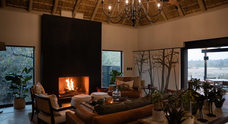 Simbambili Game Lodge Lounge