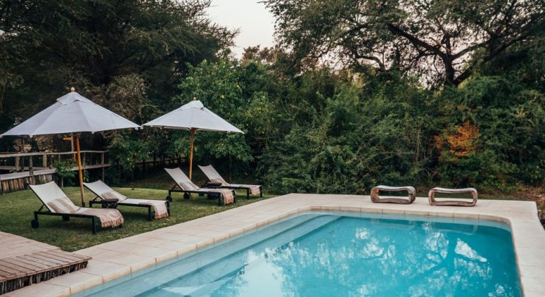 Anabezi Luxury Camp Pool