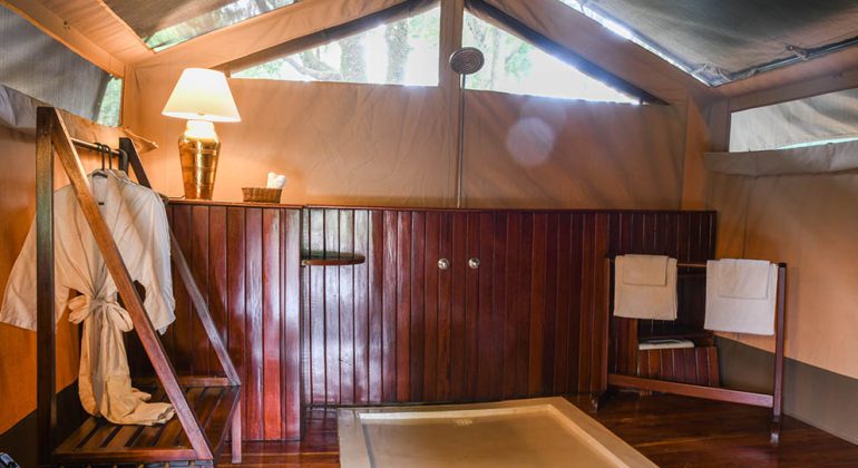 Governors' Private Camp Bathroom