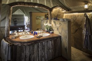 Campi Ya Kanzi Bathroom