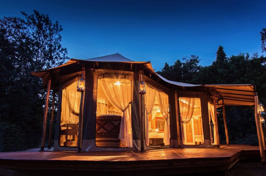 Kusini Kopjes Kambi Tent View At Night