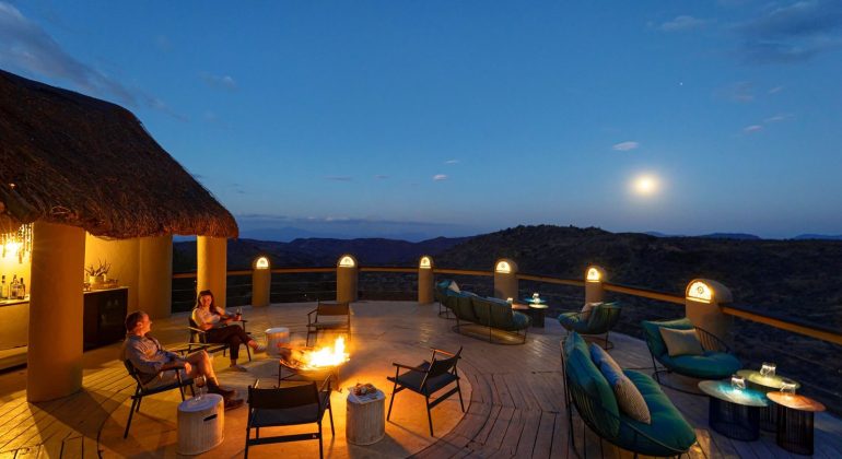 Ol Lentille Roof Bar