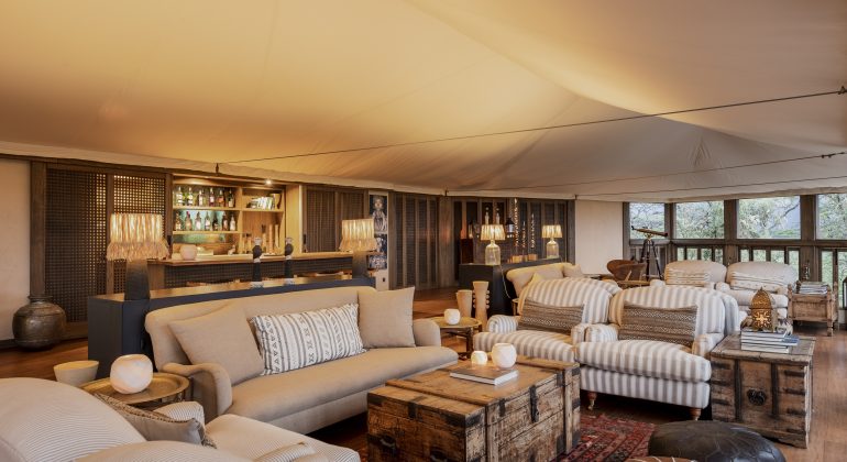 Ol Seki Hemingways Mara Lounge