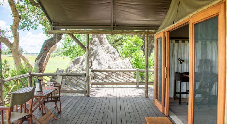 Pom Pom Camp Deck